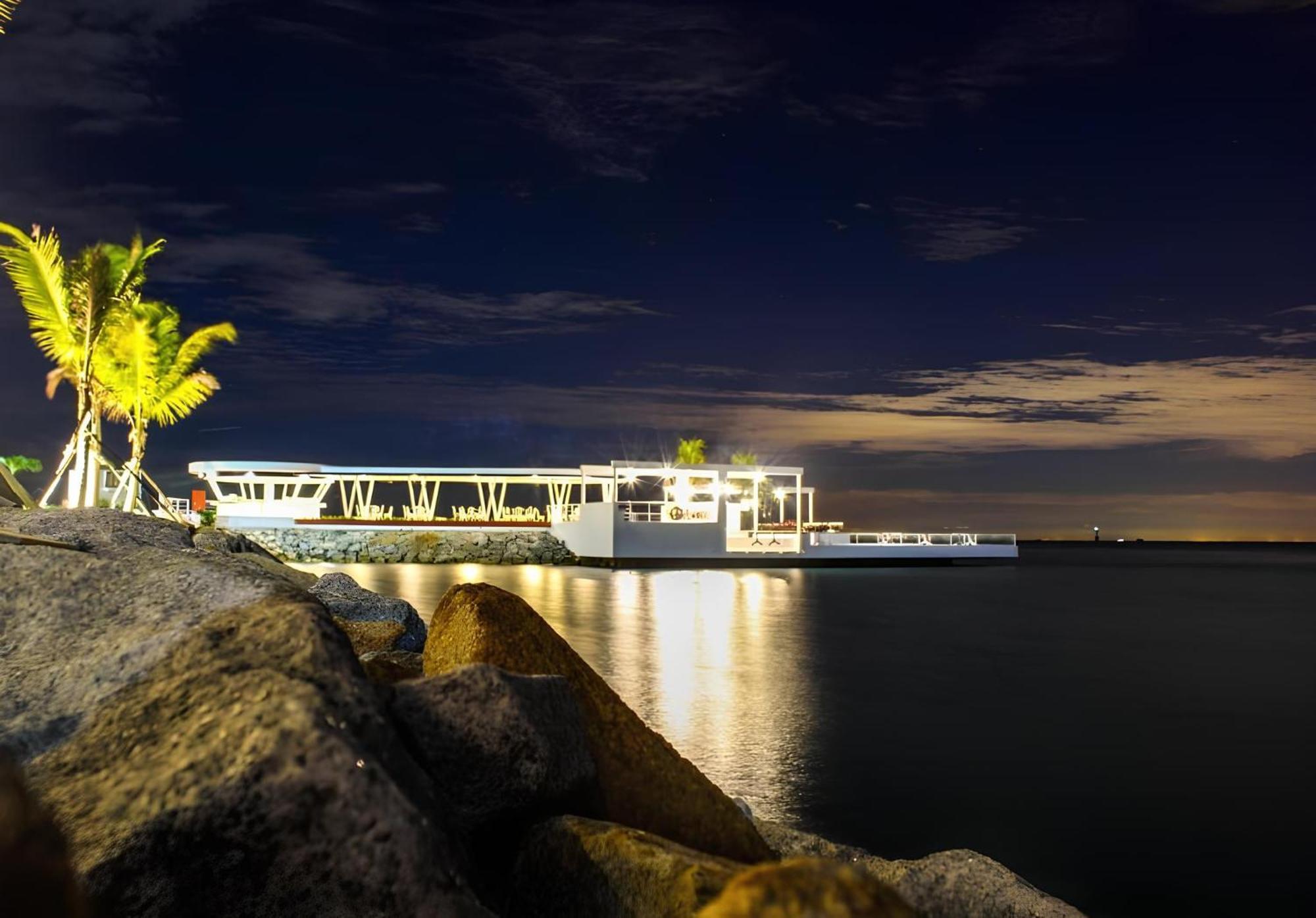 Doulos Phos The Ship Hotel Lagoi Kültér fotó