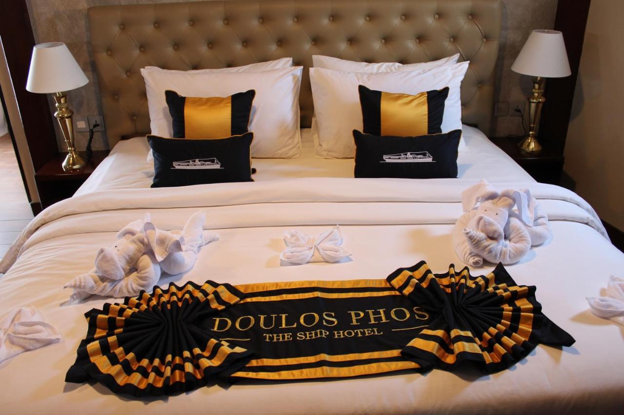 Doulos Phos The Ship Hotel Lagoi Kültér fotó