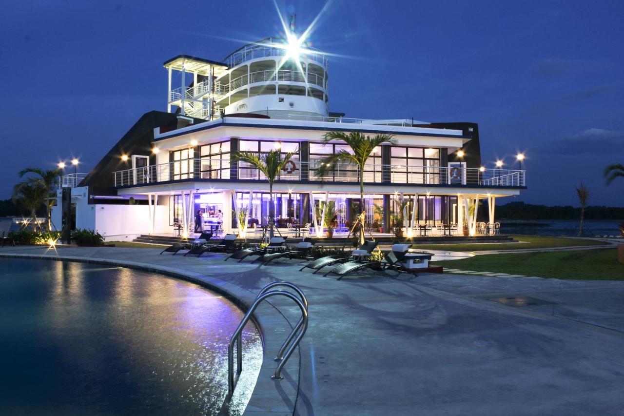 Doulos Phos The Ship Hotel Lagoi Kültér fotó